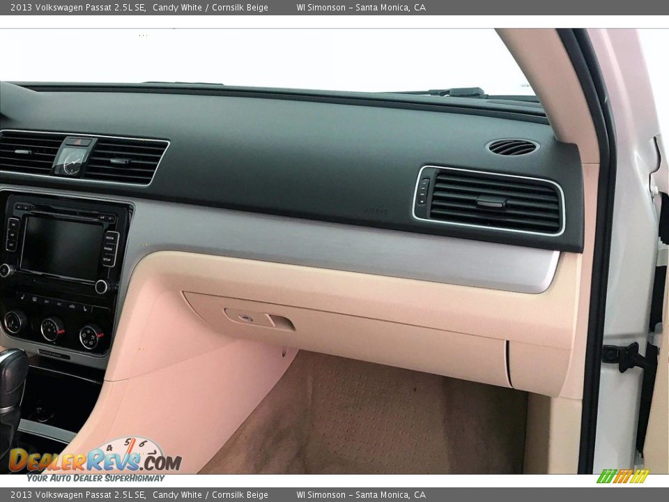 2013 Volkswagen Passat 2.5L SE Candy White / Cornsilk Beige Photo #16