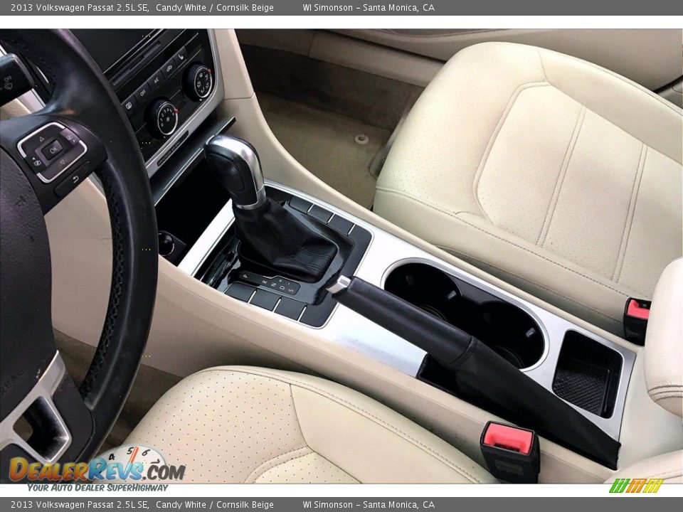 2013 Volkswagen Passat 2.5L SE Candy White / Cornsilk Beige Photo #17