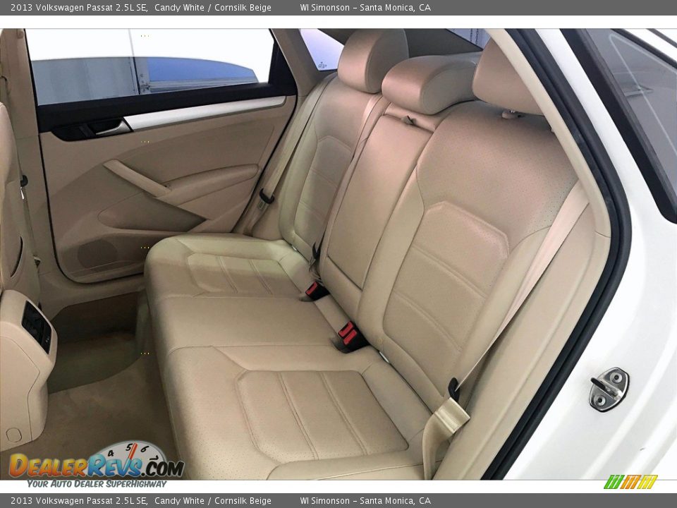 2013 Volkswagen Passat 2.5L SE Candy White / Cornsilk Beige Photo #20