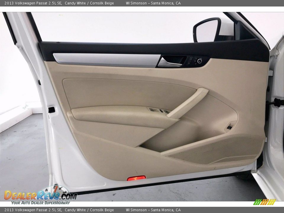 2013 Volkswagen Passat 2.5L SE Candy White / Cornsilk Beige Photo #25