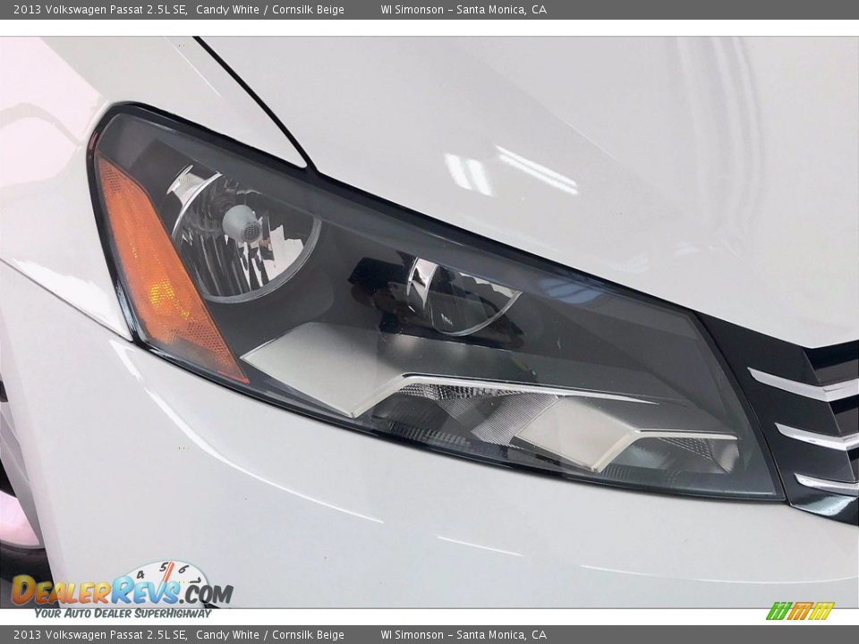2013 Volkswagen Passat 2.5L SE Candy White / Cornsilk Beige Photo #27
