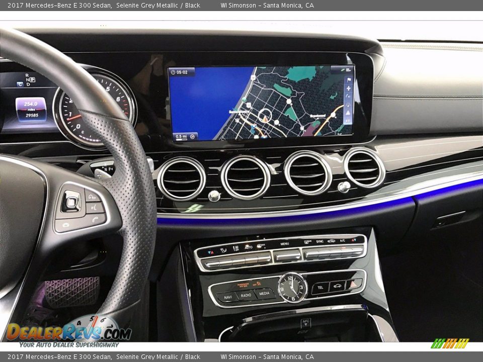 2017 Mercedes-Benz E 300 Sedan Selenite Grey Metallic / Black Photo #5