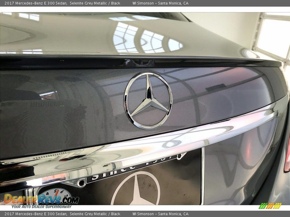 2017 Mercedes-Benz E 300 Sedan Selenite Grey Metallic / Black Photo #7