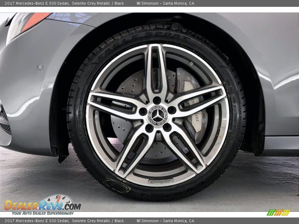 2017 Mercedes-Benz E 300 Sedan Selenite Grey Metallic / Black Photo #8