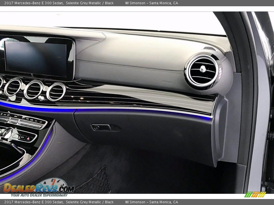 2017 Mercedes-Benz E 300 Sedan Selenite Grey Metallic / Black Photo #16
