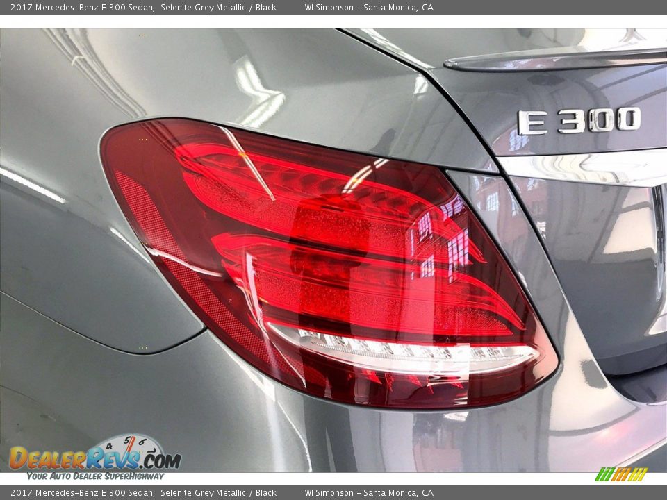 2017 Mercedes-Benz E 300 Sedan Selenite Grey Metallic / Black Photo #29