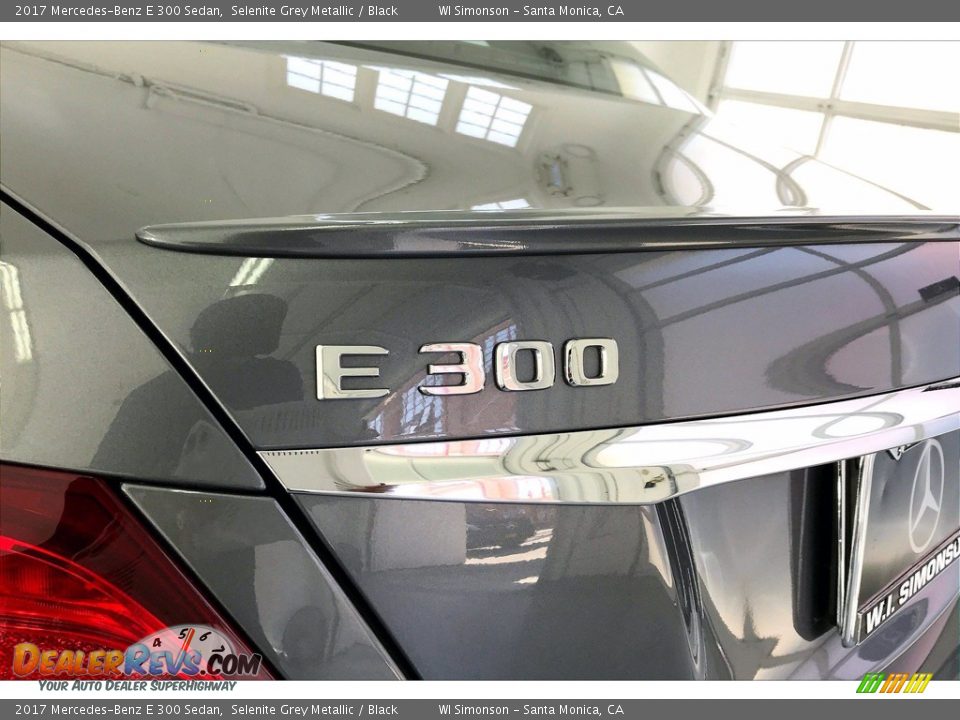 2017 Mercedes-Benz E 300 Sedan Selenite Grey Metallic / Black Photo #31