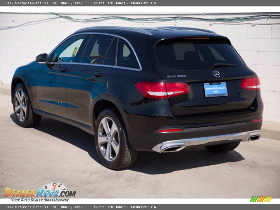 2017 Mercedes-Benz GLC 300 Black / Black Photo #2