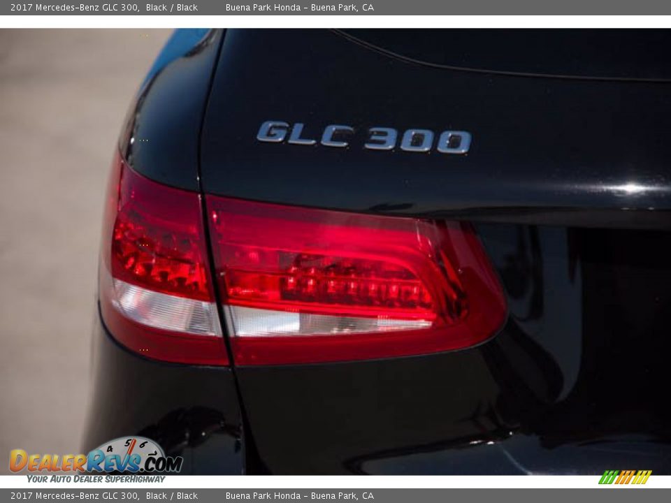 2017 Mercedes-Benz GLC 300 Black / Black Photo #12