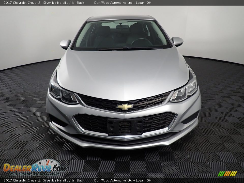 2017 Chevrolet Cruze LS Silver Ice Metallic / Jet Black Photo #4