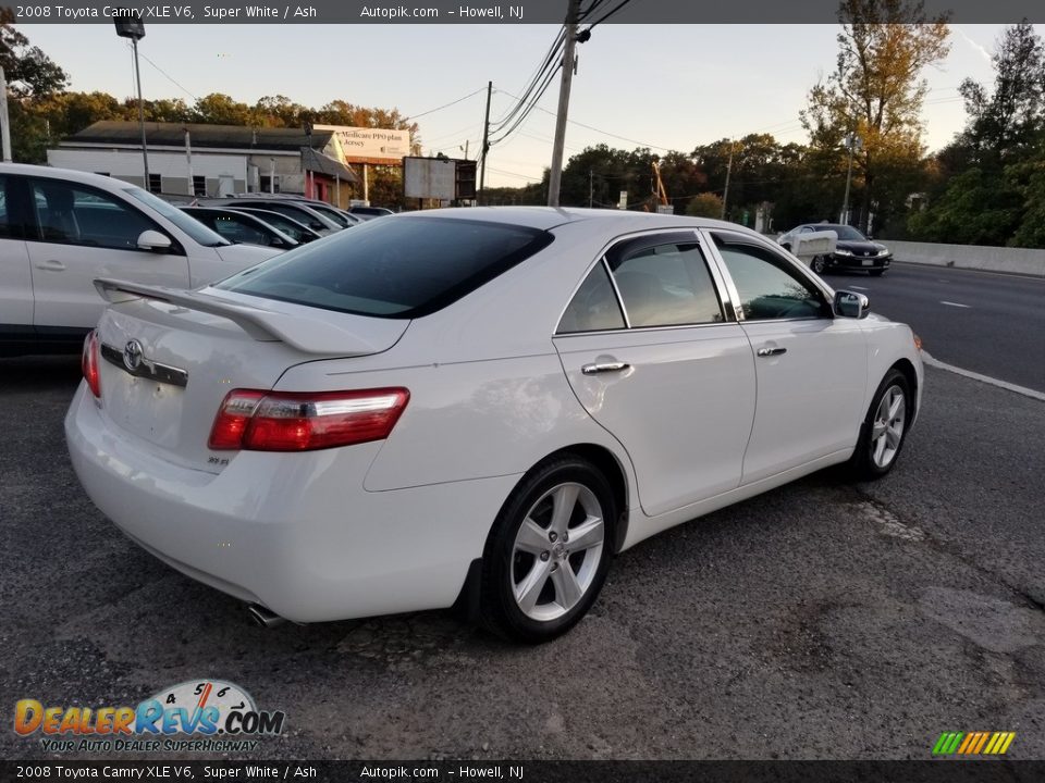 2008 Toyota Camry XLE V6 Super White / Ash Photo #3