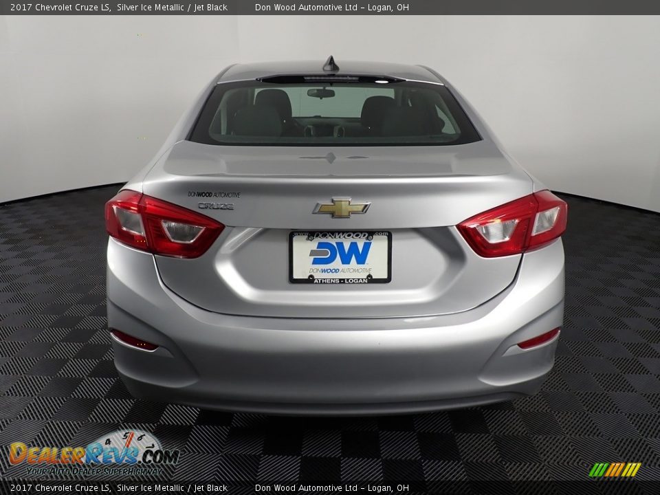 2017 Chevrolet Cruze LS Silver Ice Metallic / Jet Black Photo #11