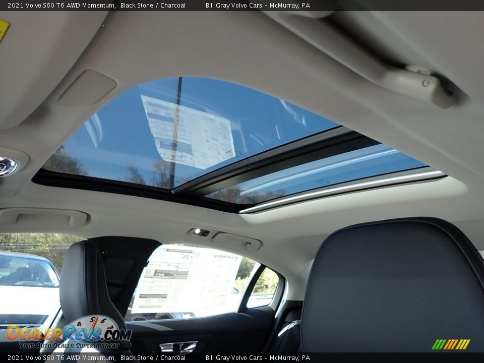 Sunroof of 2021 Volvo S60 T6 AWD Momentum Photo #12