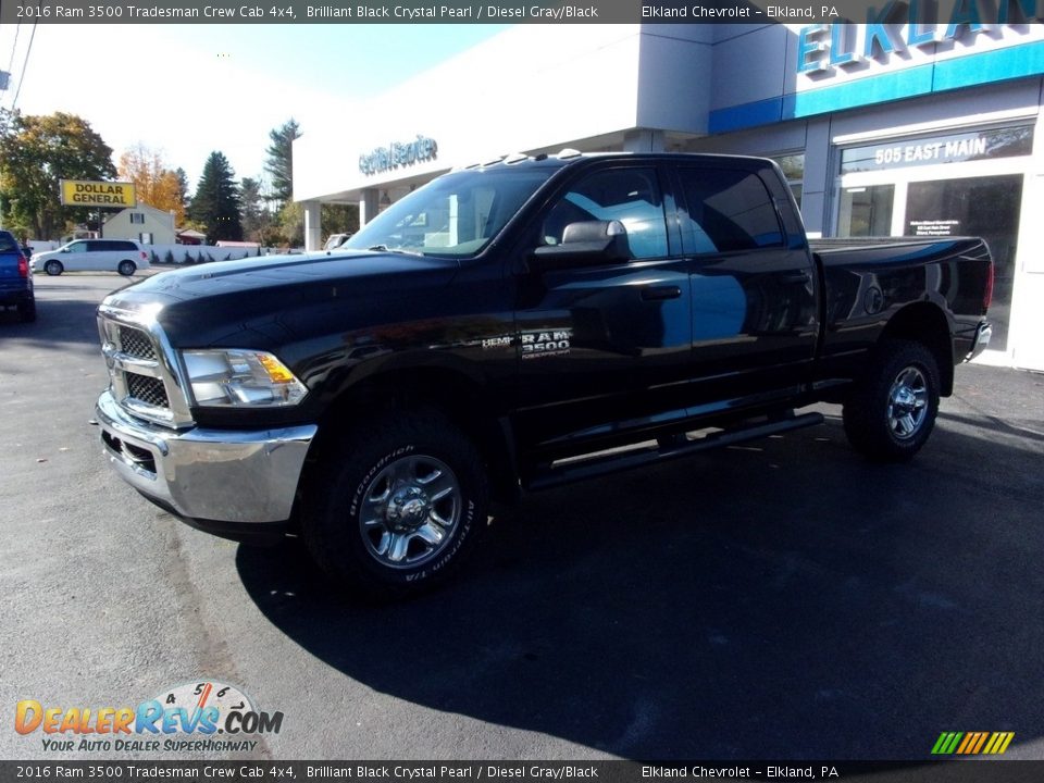 2016 Ram 3500 Tradesman Crew Cab 4x4 Brilliant Black Crystal Pearl / Diesel Gray/Black Photo #4