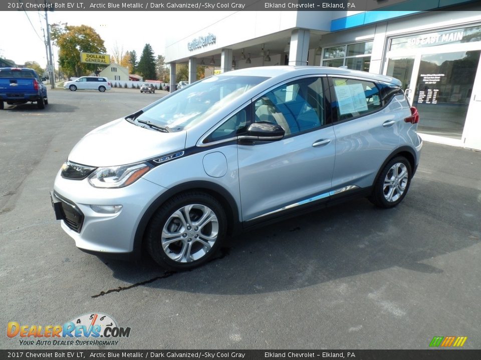 Front 3/4 View of 2017 Chevrolet Bolt EV LT Photo #1