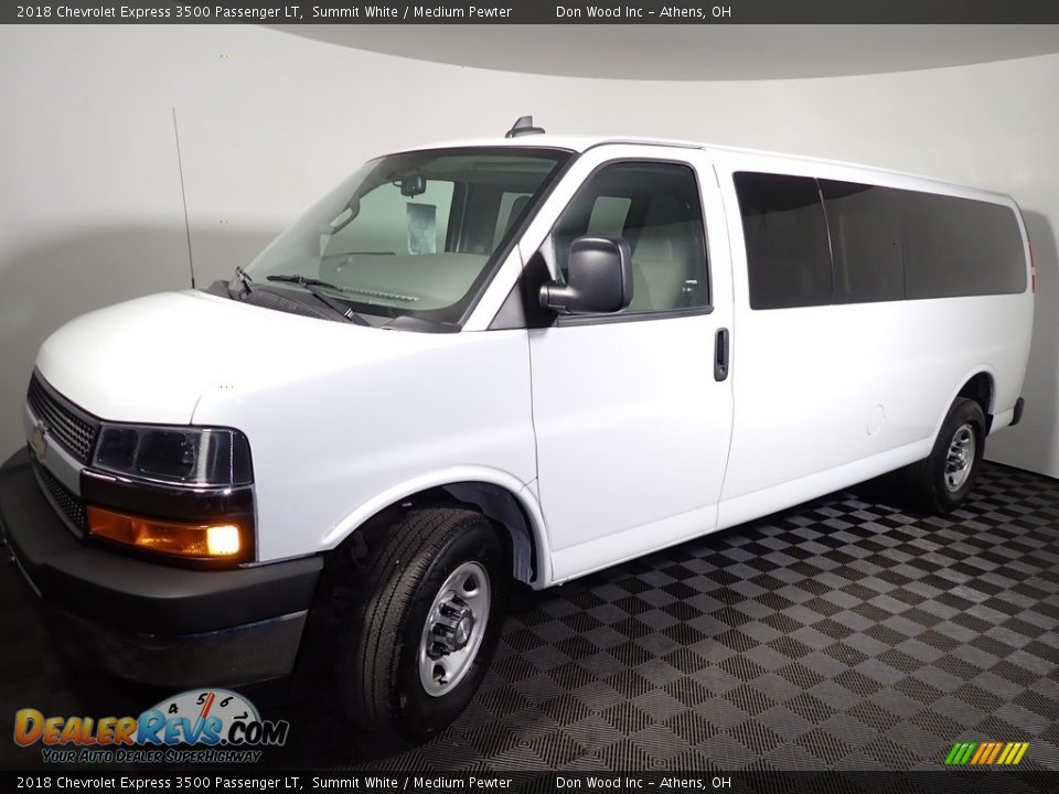 Summit White 2018 Chevrolet Express 3500 Passenger LT Photo #6