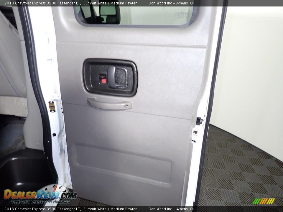 2018 Chevrolet Express 3500 Passenger LT Summit White / Medium Pewter Photo #19