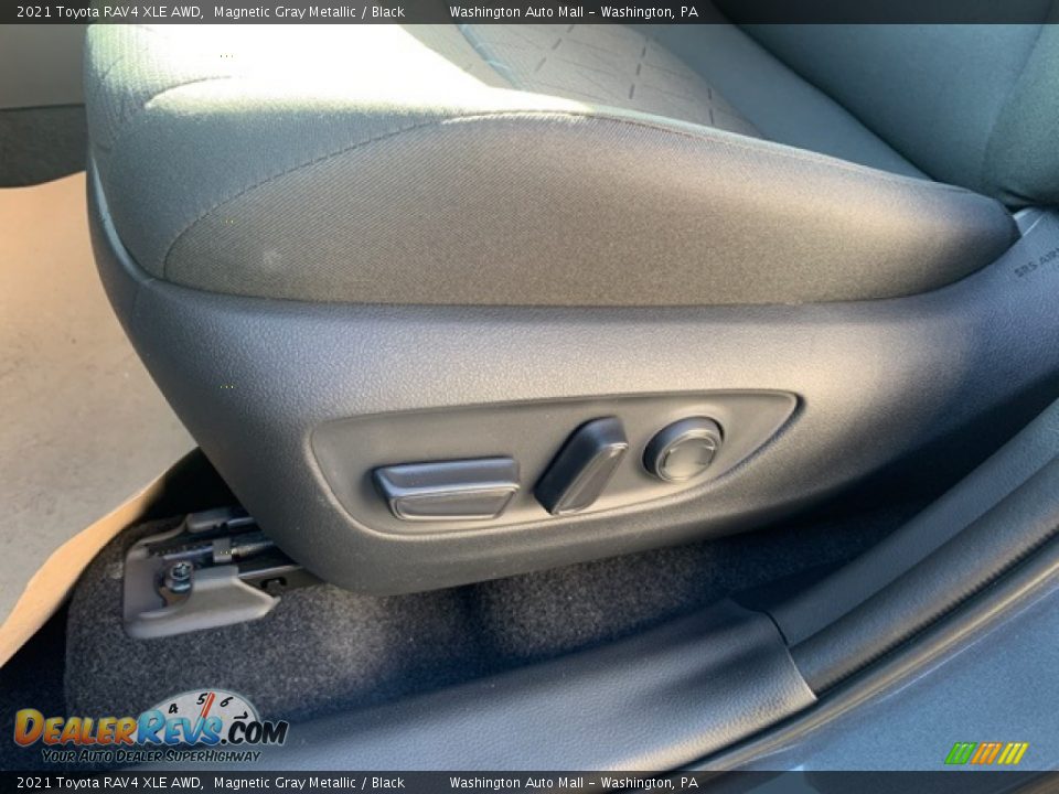 2021 Toyota RAV4 XLE AWD Magnetic Gray Metallic / Black Photo #17