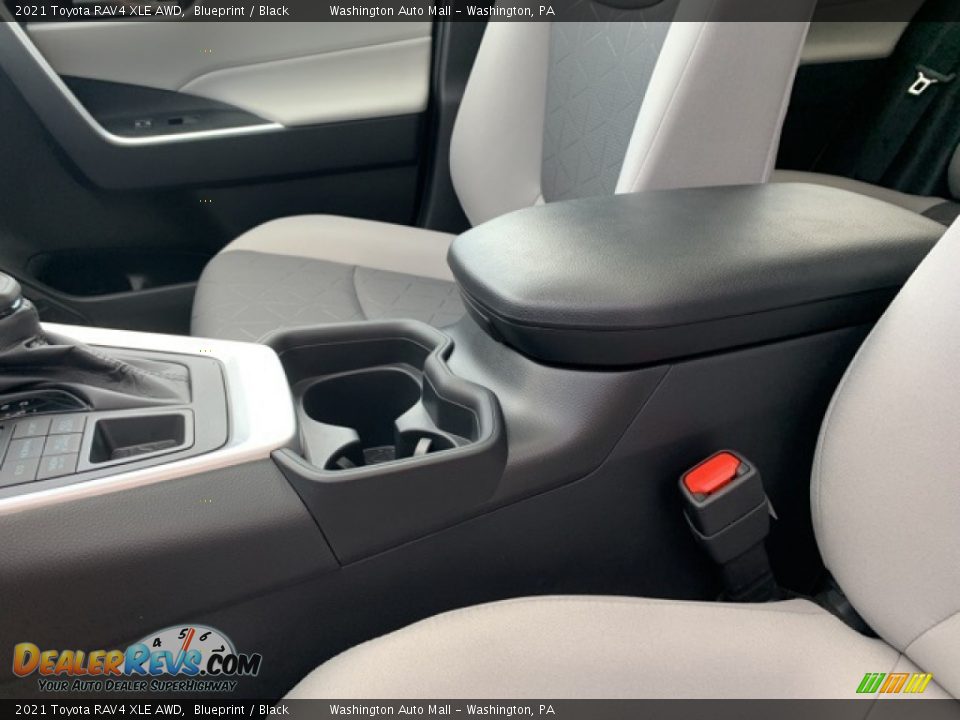 2021 Toyota RAV4 XLE AWD Blueprint / Black Photo #16