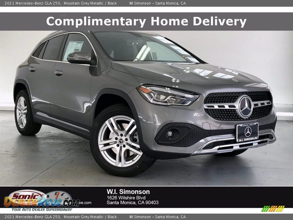 2021 Mercedes-Benz GLA 250 Mountain Grey Metallic / Black Photo #1