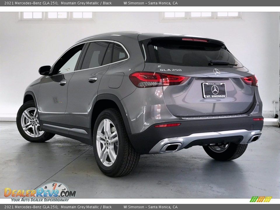 2021 Mercedes-Benz GLA 250 Mountain Grey Metallic / Black Photo #2