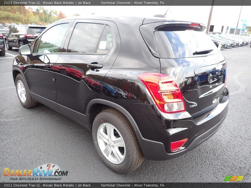 2021 Chevrolet Trax LS Mosaic Black Metallic / Jet Black Photo #4