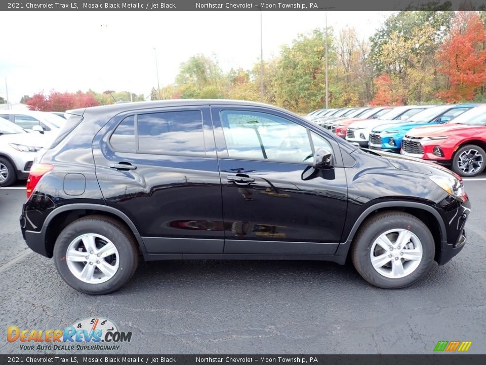 2021 Chevrolet Trax LS Mosaic Black Metallic / Jet Black Photo #7