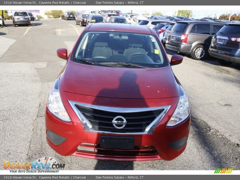 2019 Nissan Versa SV Cayenne Red Metallic / Charcoal Photo #2