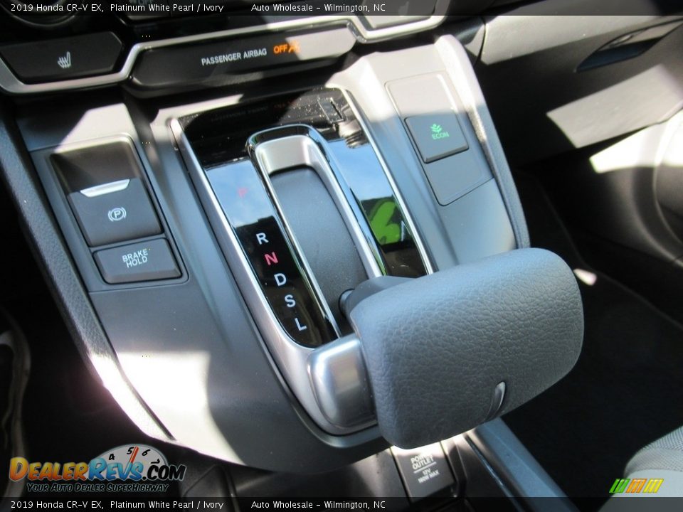 2019 Honda CR-V EX Platinum White Pearl / Ivory Photo #19