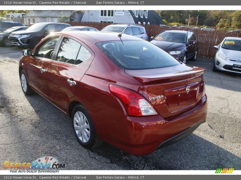 2019 Nissan Versa SV Cayenne Red Metallic / Charcoal Photo #7