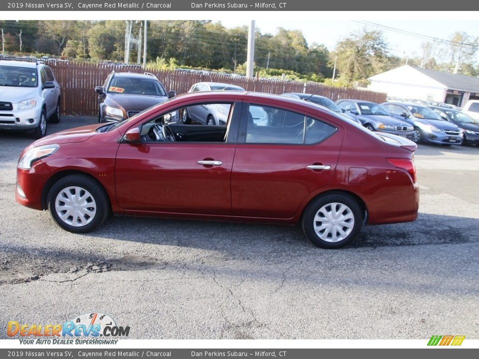 2019 Nissan Versa SV Cayenne Red Metallic / Charcoal Photo #8