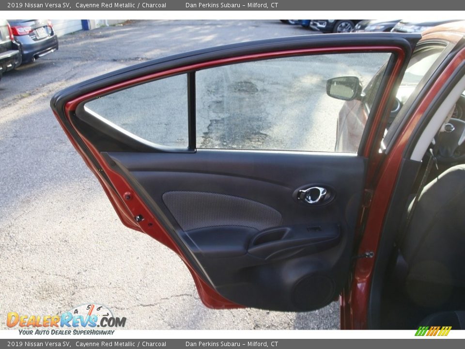 2019 Nissan Versa SV Cayenne Red Metallic / Charcoal Photo #11