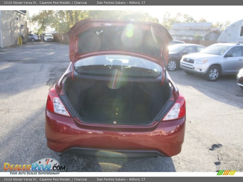 2019 Nissan Versa SV Cayenne Red Metallic / Charcoal Photo #13