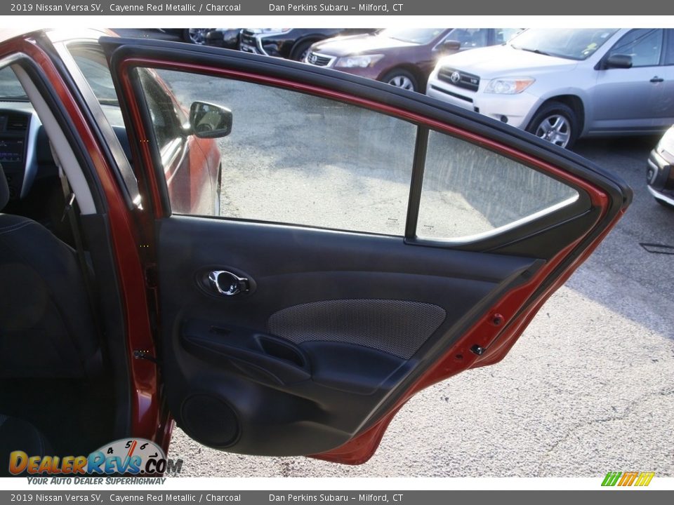 2019 Nissan Versa SV Cayenne Red Metallic / Charcoal Photo #14