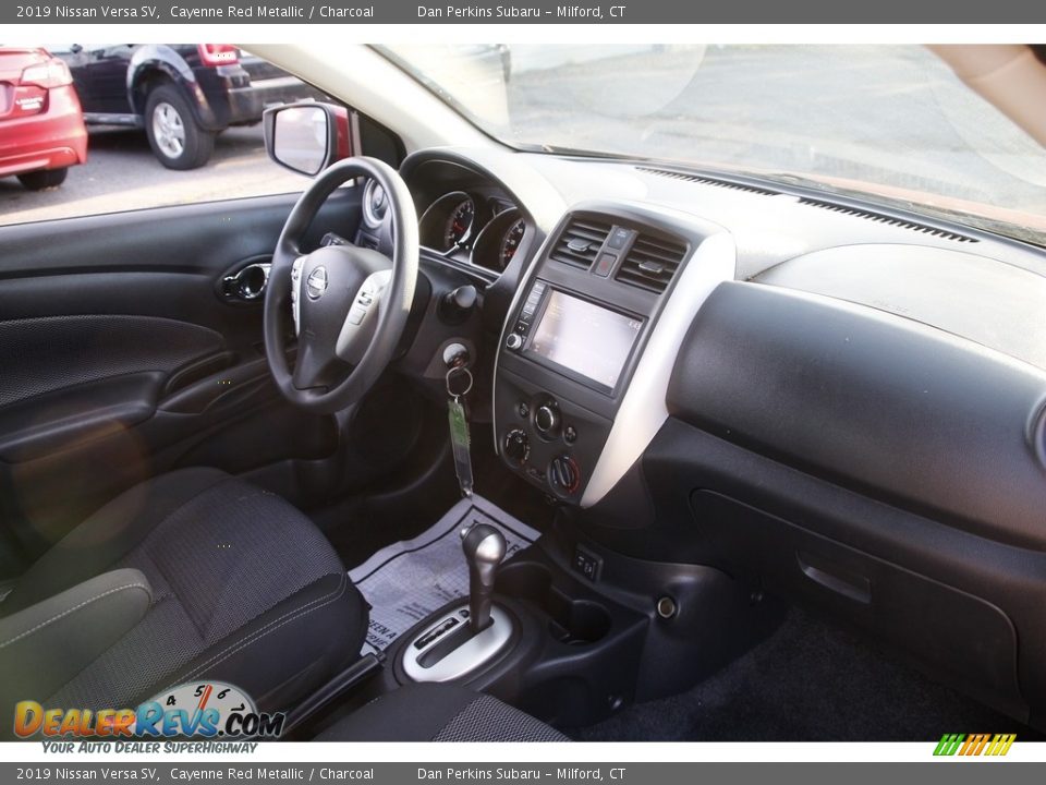 2019 Nissan Versa SV Cayenne Red Metallic / Charcoal Photo #15