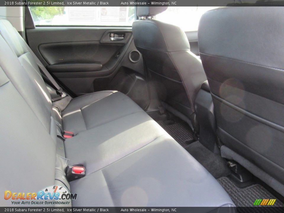 2018 Subaru Forester 2.5i Limited Ice Silver Metallic / Black Photo #12