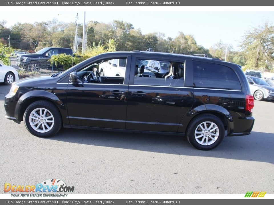 2019 Dodge Grand Caravan SXT Black Onyx Crystal Pearl / Black Photo #8