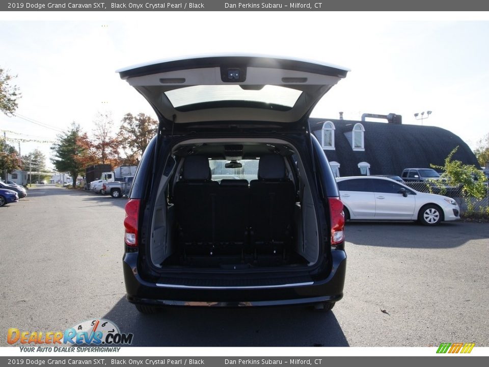 2019 Dodge Grand Caravan SXT Black Onyx Crystal Pearl / Black Photo #12