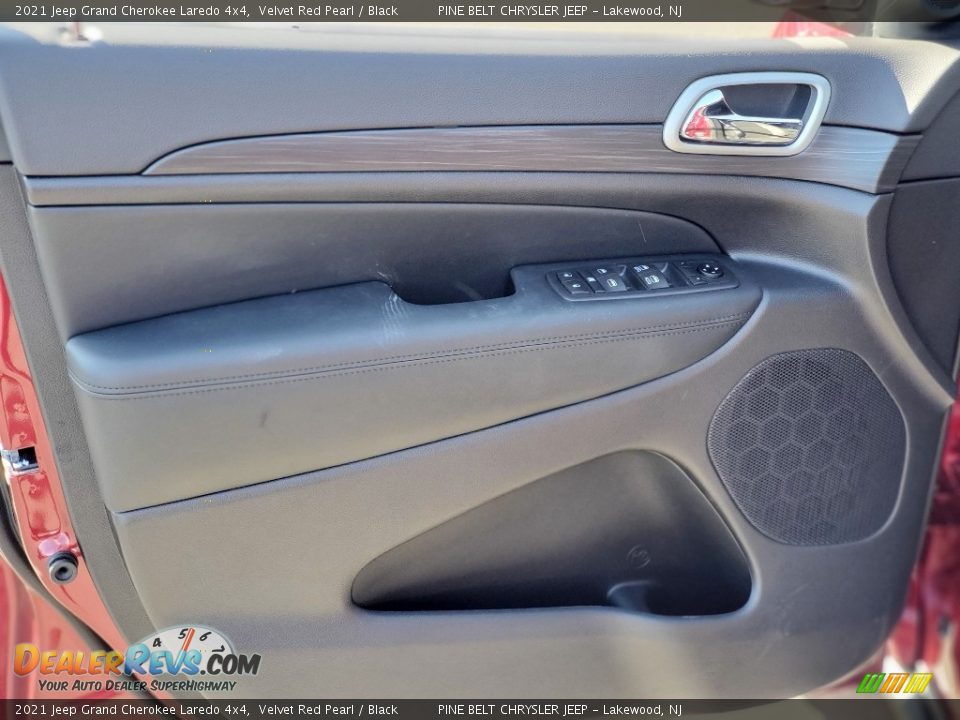 2021 Jeep Grand Cherokee Laredo 4x4 Velvet Red Pearl / Black Photo #10