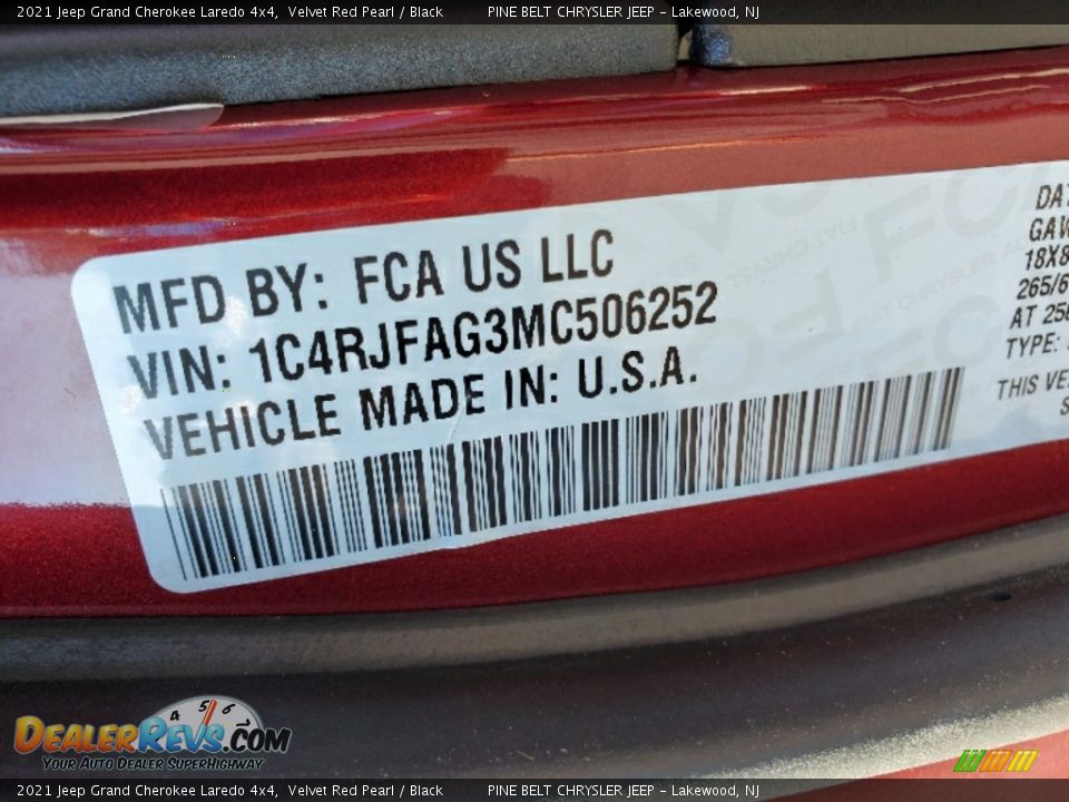 2021 Jeep Grand Cherokee Laredo 4x4 Velvet Red Pearl / Black Photo #12