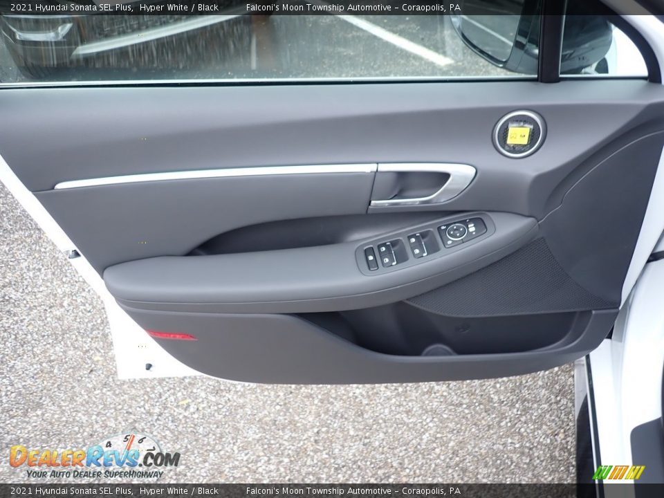 Door Panel of 2021 Hyundai Sonata SEL Plus Photo #11