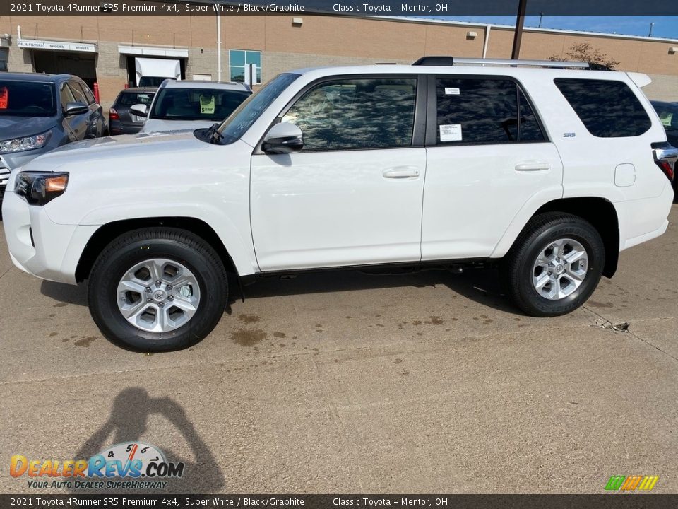 2021 Toyota 4Runner SR5 Premium 4x4 Super White / Black/Graphite Photo #1