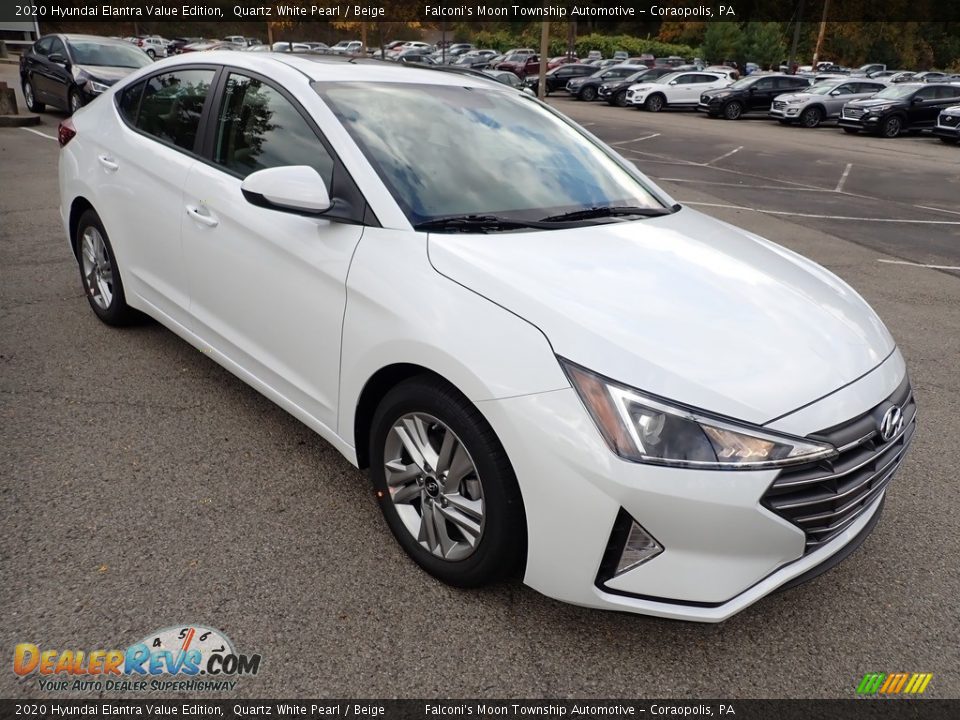 Front 3/4 View of 2020 Hyundai Elantra Value Edition Photo #3