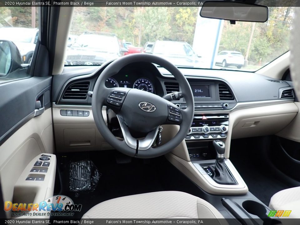 2020 Hyundai Elantra SE Phantom Black / Beige Photo #10