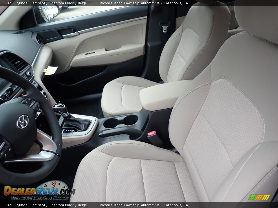 Front Seat of 2020 Hyundai Elantra SE Photo #12