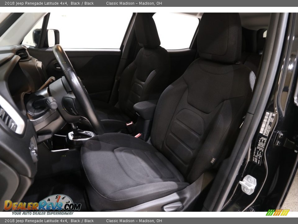 2018 Jeep Renegade Latitude 4x4 Black / Black Photo #5