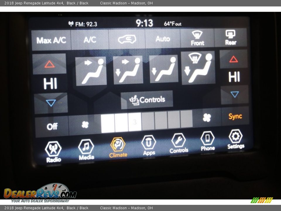 2018 Jeep Renegade Latitude 4x4 Black / Black Photo #11