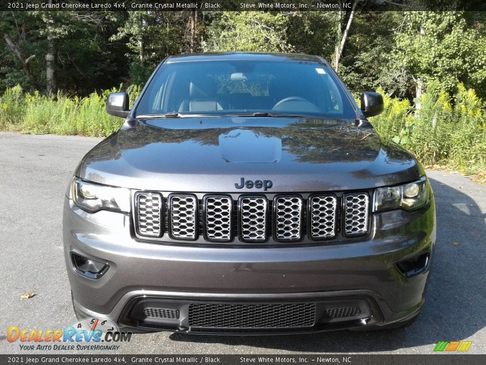 2021 Jeep Grand Cherokee Laredo 4x4 Granite Crystal Metallic / Black Photo #3