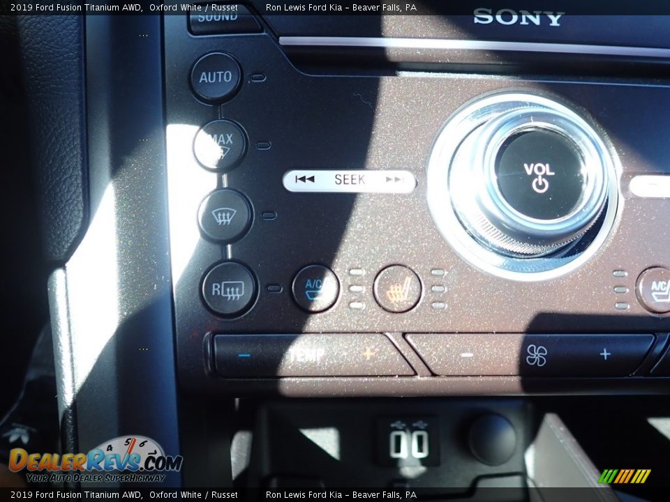 2019 Ford Fusion Titanium AWD Oxford White / Russet Photo #20