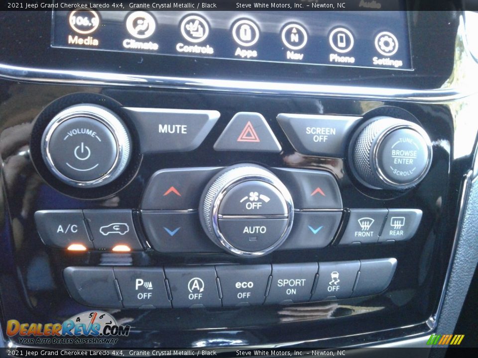 2021 Jeep Grand Cherokee Laredo 4x4 Granite Crystal Metallic / Black Photo #27